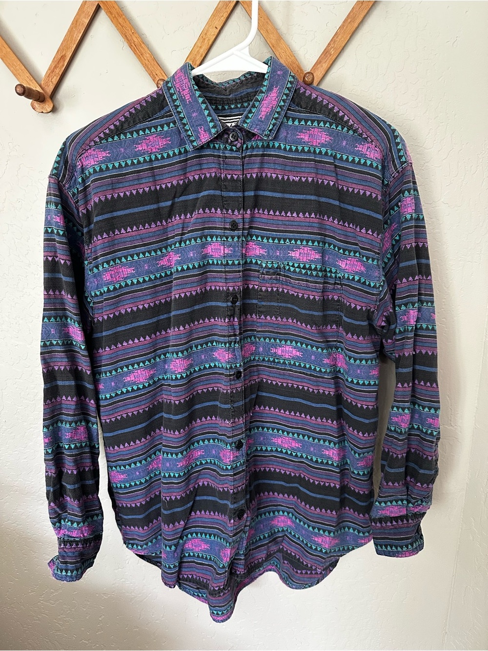 Vintage Women's Black Aztec-Pattern Button-Down Shirt with Teal & Purple Accents